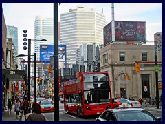 Dundas Square 20 - Yonge St with the  Big Bus